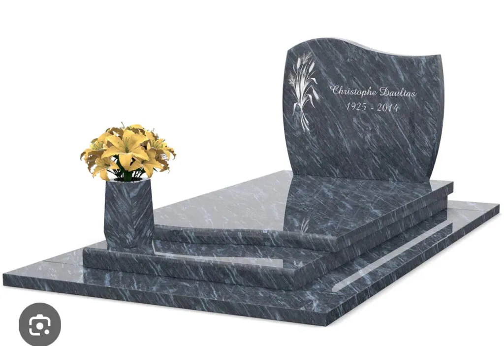 Monument funéraire personnalisable en granit bleu nuancé